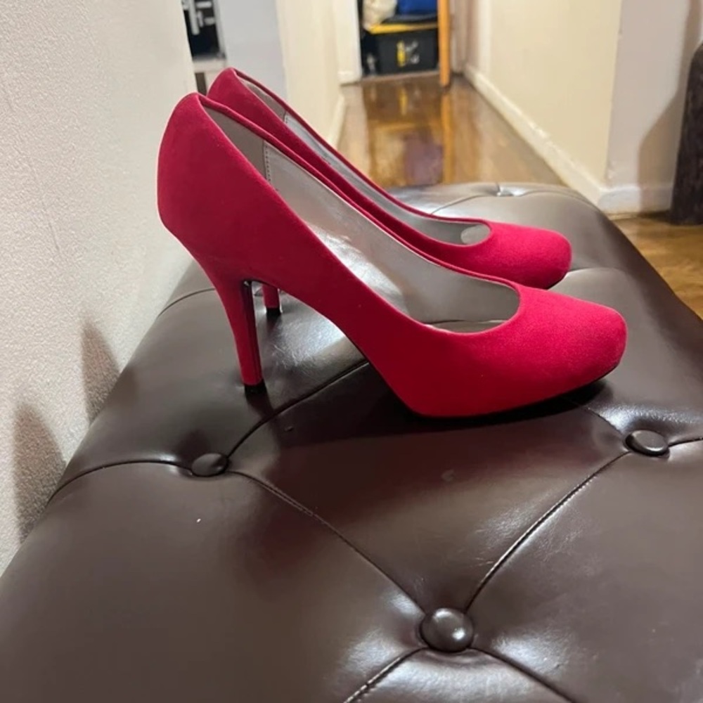 Fuchsia Suede High Heel Pumps